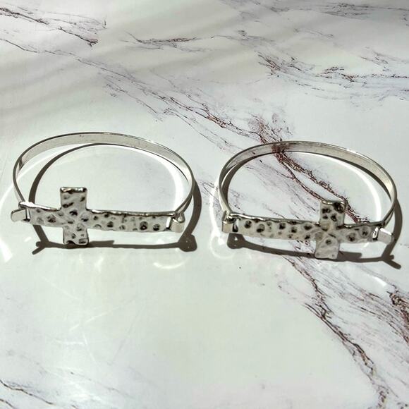 Silver tone cross bracelets - Picture 2 of 5